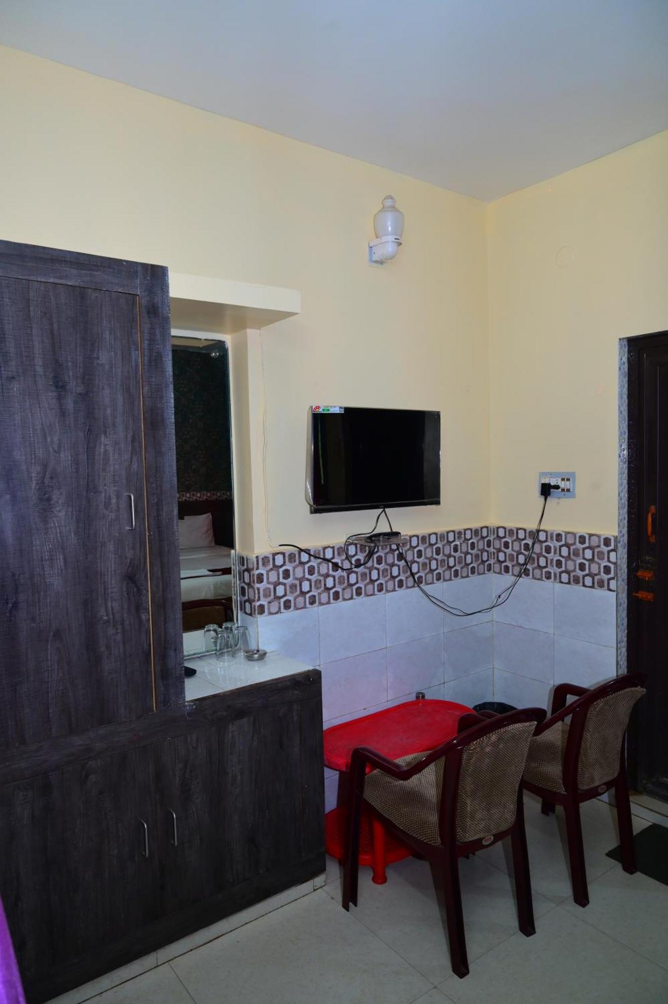 Mor Hotel Beach Heaven-স্বর্গদ্বার গোল্ডেন বিচ এবং মন্দিরের কাছে হোটেল বিচ হেভেন- Near Golden Beach & Temple Best Selling & Best Choice Of Travellers Puri Dış mekan fotoğraf